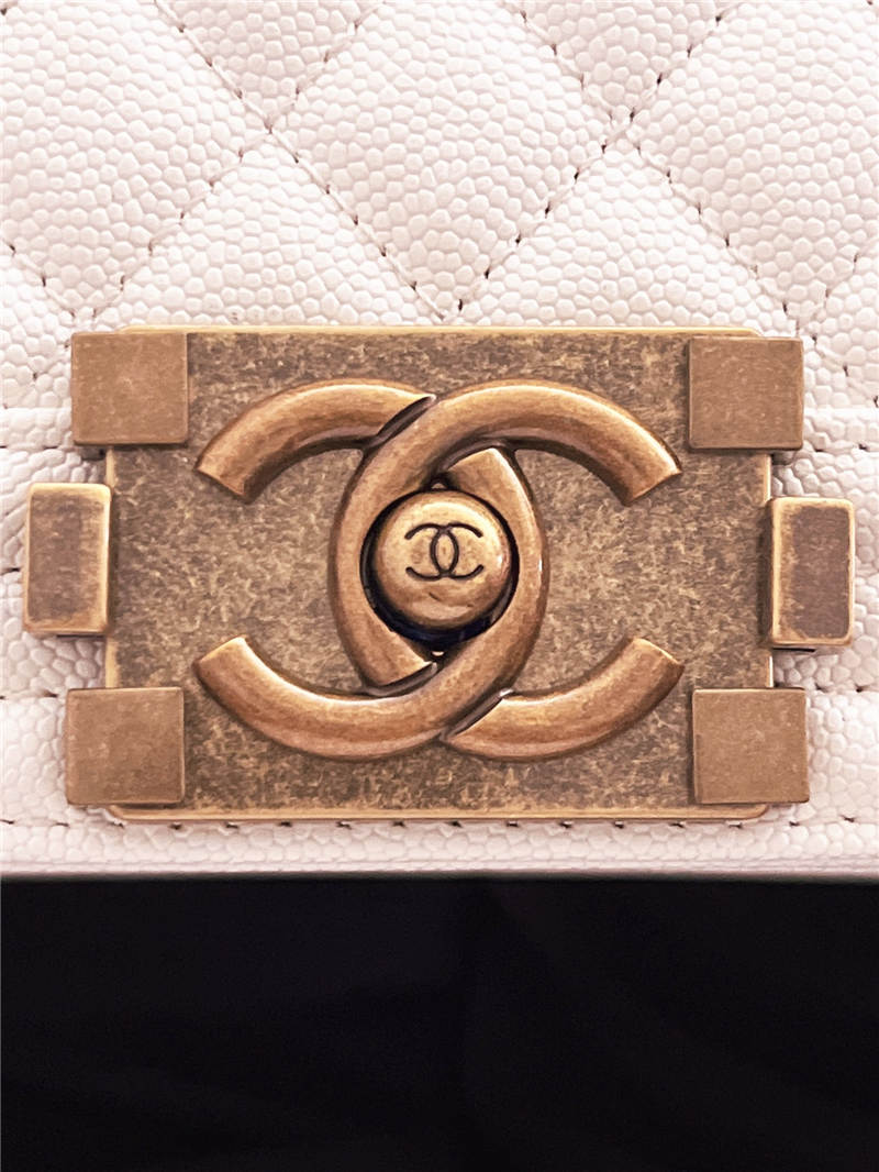 BOY Chanel HANDBAG Grained Calfskin White Anti-Gold Metal High