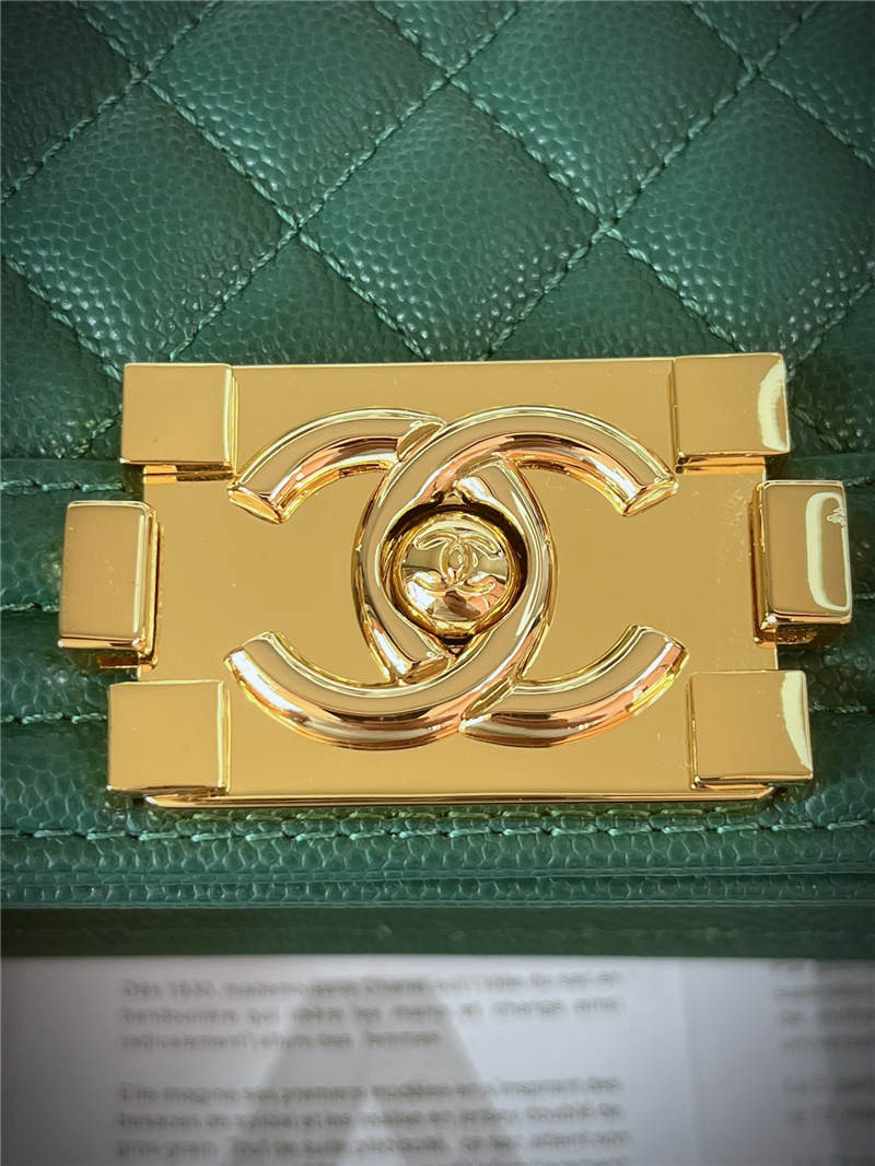 BOY Chanel HANDBAG Grained Calfskin Green Gold Metal High