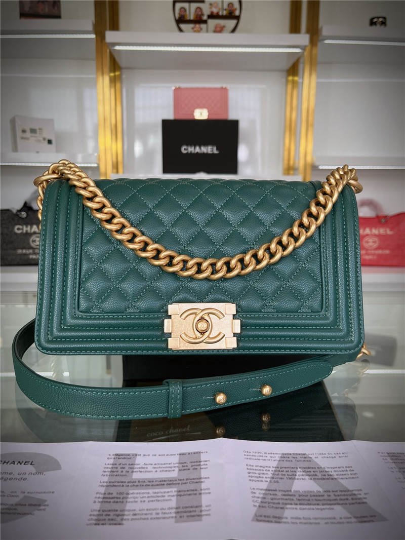 BOY Chanel HANDBAG Grained Calfskin Green Matt-Gold Metal High