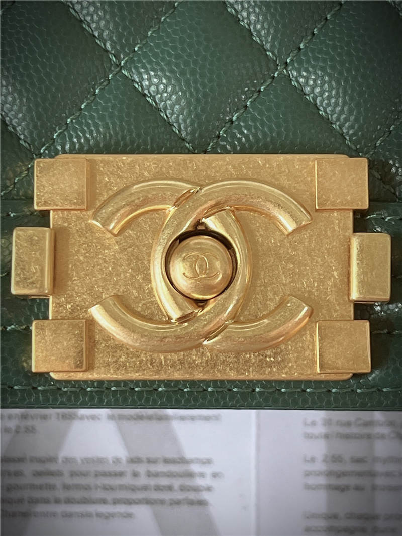 BOY Chanel HANDBAG Grained Calfskin Green Matt-Gold Metal High