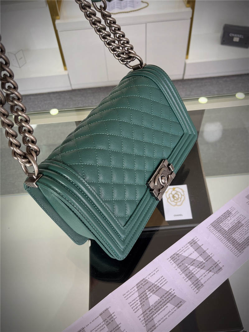 BOY Chanel HANDBAG Grained Calfskin Green Anti-Silver Metal High