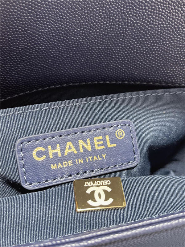 SMALL BOY Chanel HANDBAG Grained Calfskin Navy Blue Matt-Gold Metal High