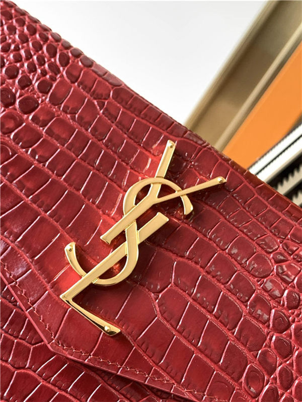 UPTOWN POUCH IN Crocodile Red High