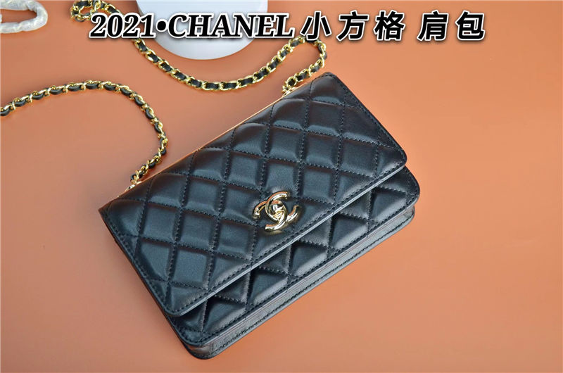 Chanel WALLET ON CHAIN A80982 Lambskin & Gold-Tone Metal High