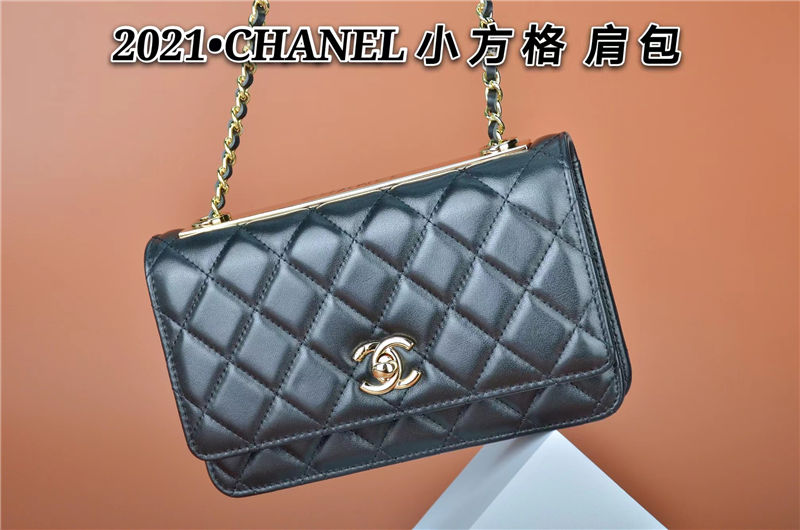 Chanel WALLET ON CHAIN A80982 Lambskin & Gold-Tone Metal High