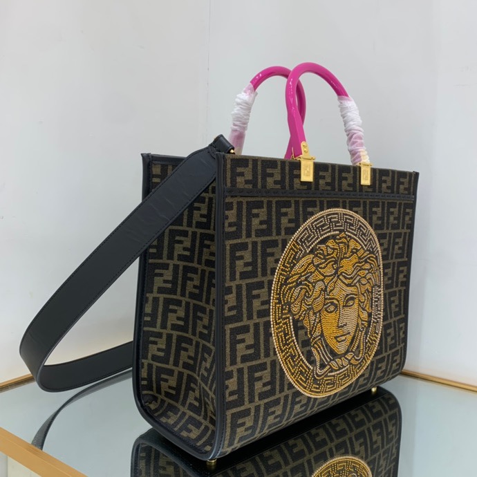 MEDIUM Fendi SUNSHINE Fendace shopper High