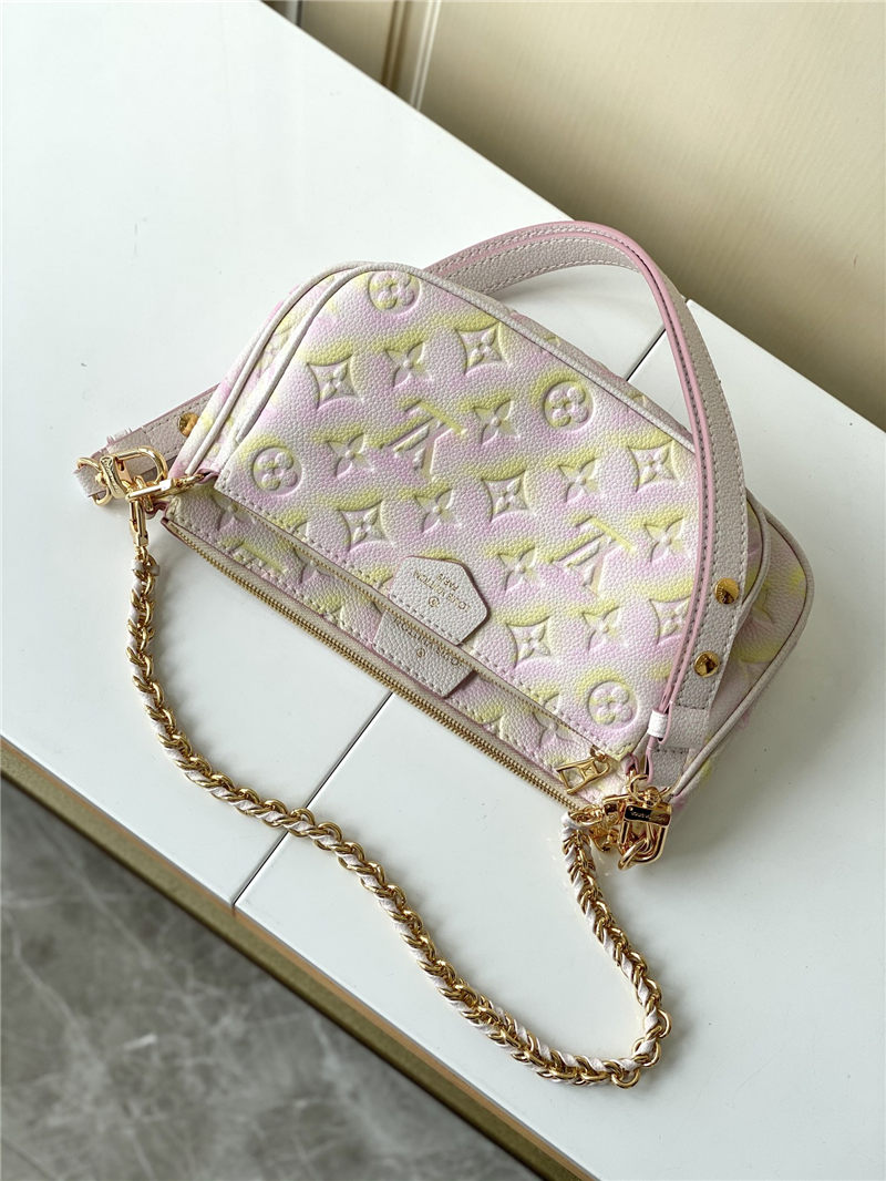 Louis Vuitton MULTI POCHETTE ACCESSOIRES Sprayed and embossed grained cowhide leather M46093 High