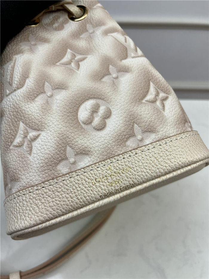 Louis Vuitton NANO NOÉ Sprayed and embossed grained cowhide leather M81626 High