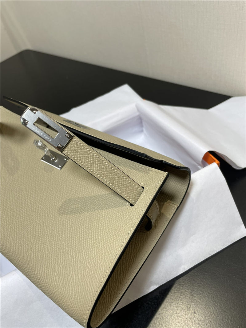 Hermes Kelly Classique To Go wallet Epsom calfskin Warm Grey Silver-Metal WAX High