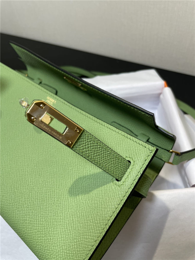 Hermes Kelly Classique To Go wallet Epsom calfskin Green Gold-Metal WAX High