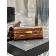 MANHATTAN CLUTCH IN CROCODILE-EMBOSSED LEATHER High