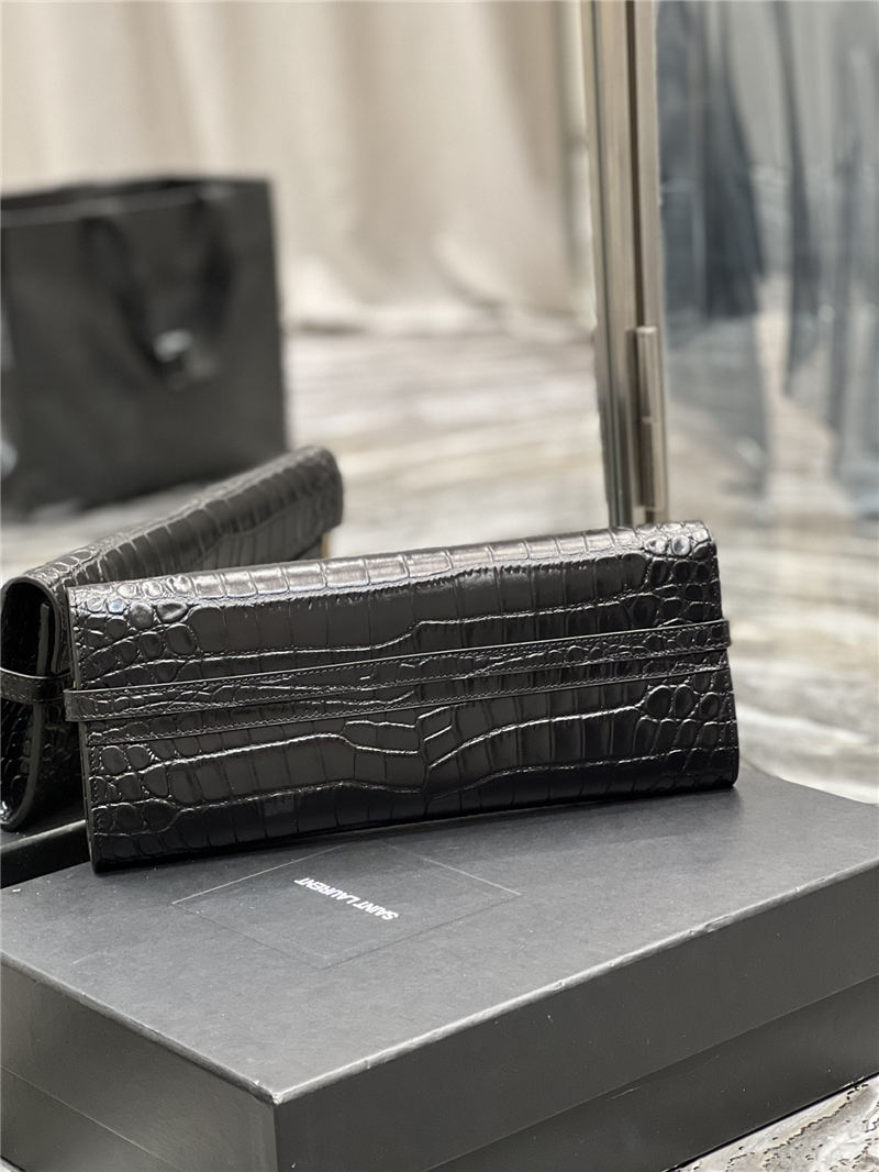 MANHATTAN CLUTCH IN CROCODILE-EMBOSSED LEATHER High