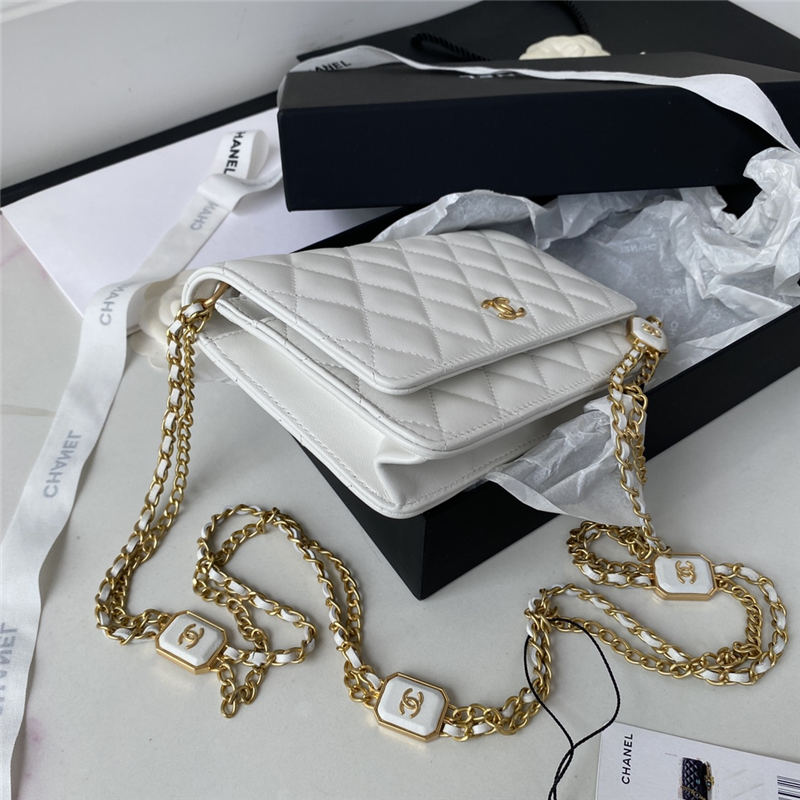 WALLET ON CHAIN Lambskin & Gold-Tone Metal AP2923 White A