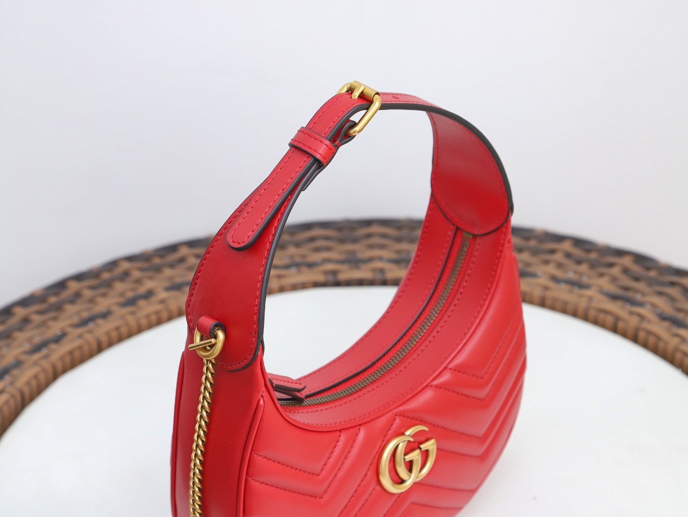 GG Marmont half-moon-shaped mini bag Red 699514 High