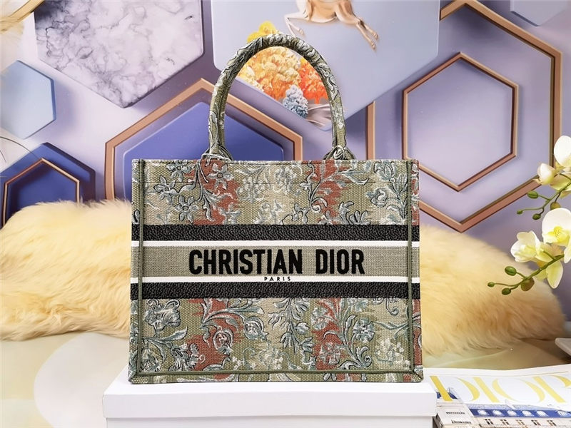 MEDIUM Dior BOOK TOTE Brocart Embroidery High