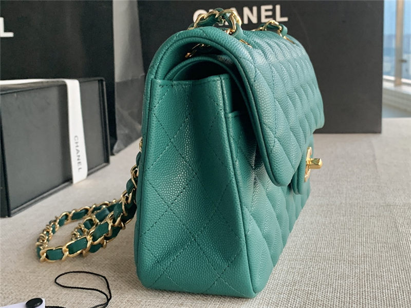 Small CLASSIC HANDBAG Grained Calfskin Gold Metal Green A