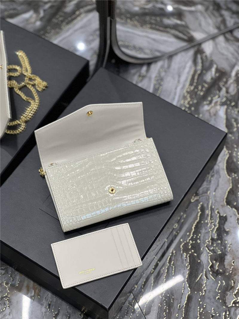 UPTOWN CHAIN WALLET IN CROCODILE-EMBOSSED SHINY LEATHER White High