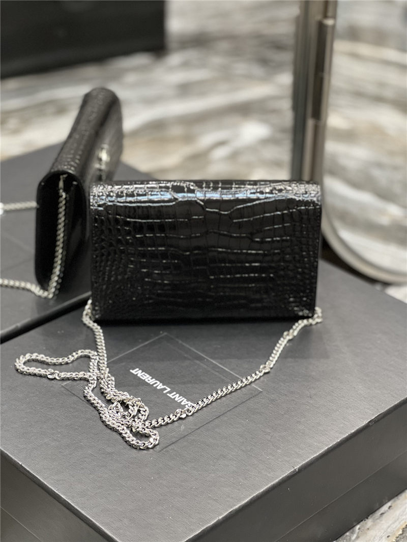 UPTOWN CHAIN WALLET IN CROCODILE-EMBOSSED SHINY LEATHER Black High