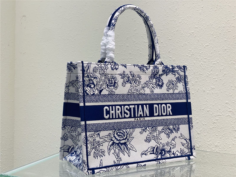 MEDIUM Dior BOOK TOTE Dior Jardin Botanique Embroidery Blue High