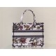 MEDIUM Dior BOOK TOTE Dior Jardin Botanique Embroidery White High