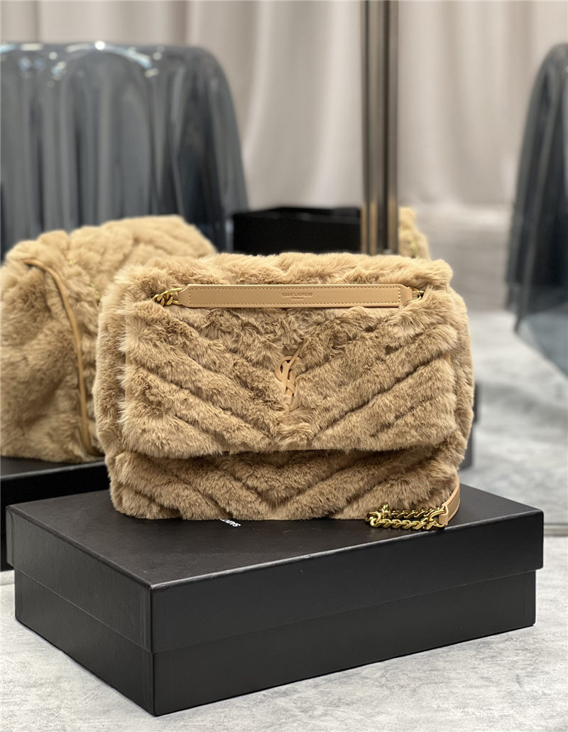 NIKI MEDIUM CHAIN BAG IN SHEARLING High