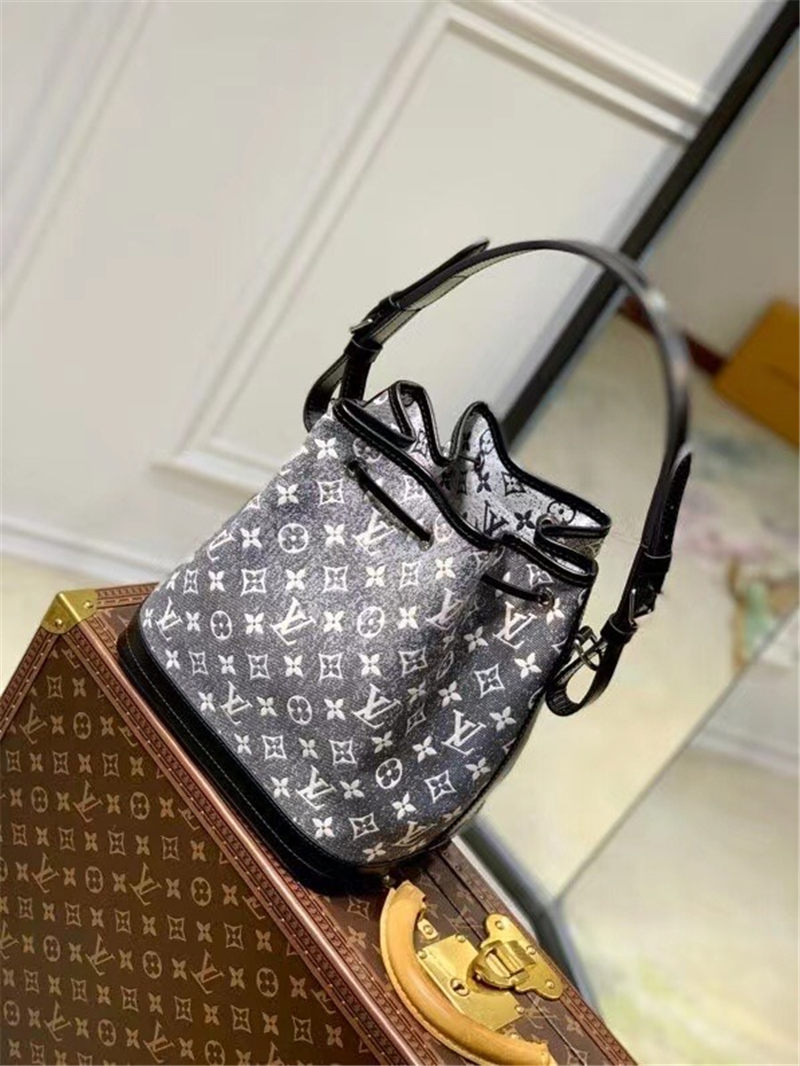 Louis Vuitton Petit Noé Denim textile jacquard M21461 High