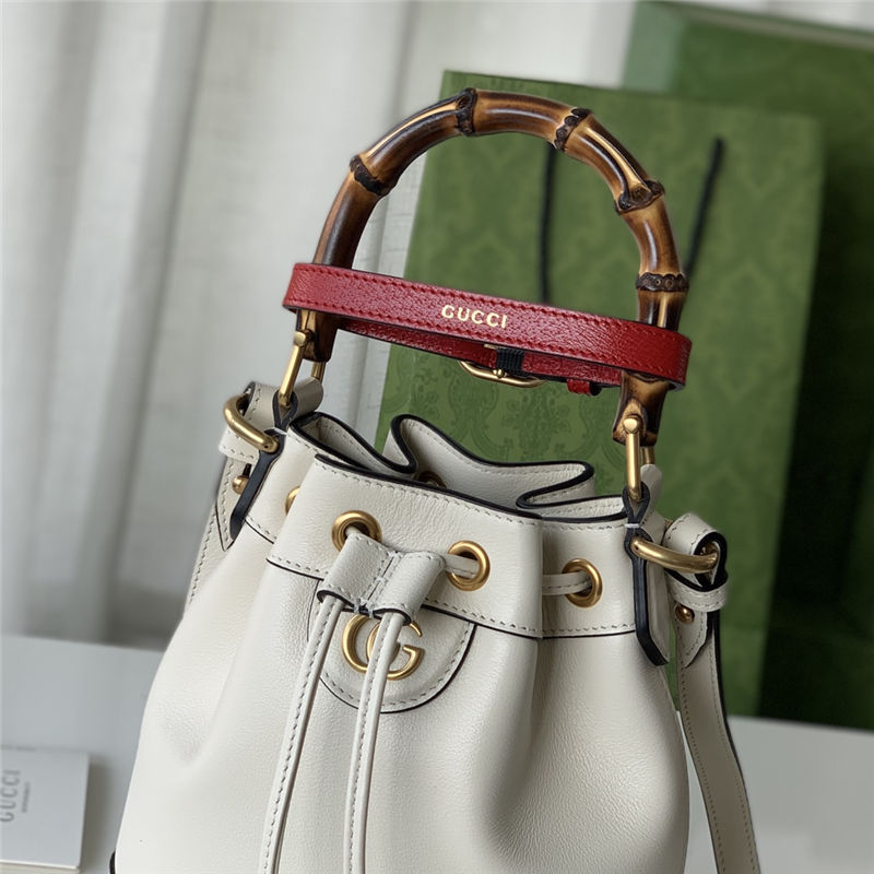 Gucci Diana mini bucket bag 724667 Leather White High