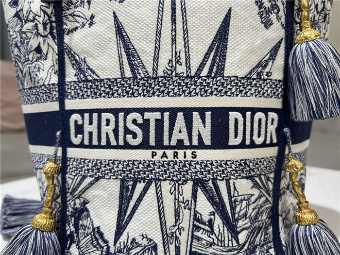 Dior SMALL D-BUBBLE BUCKET BAG Rêve d'Infini Embroidery Blue High