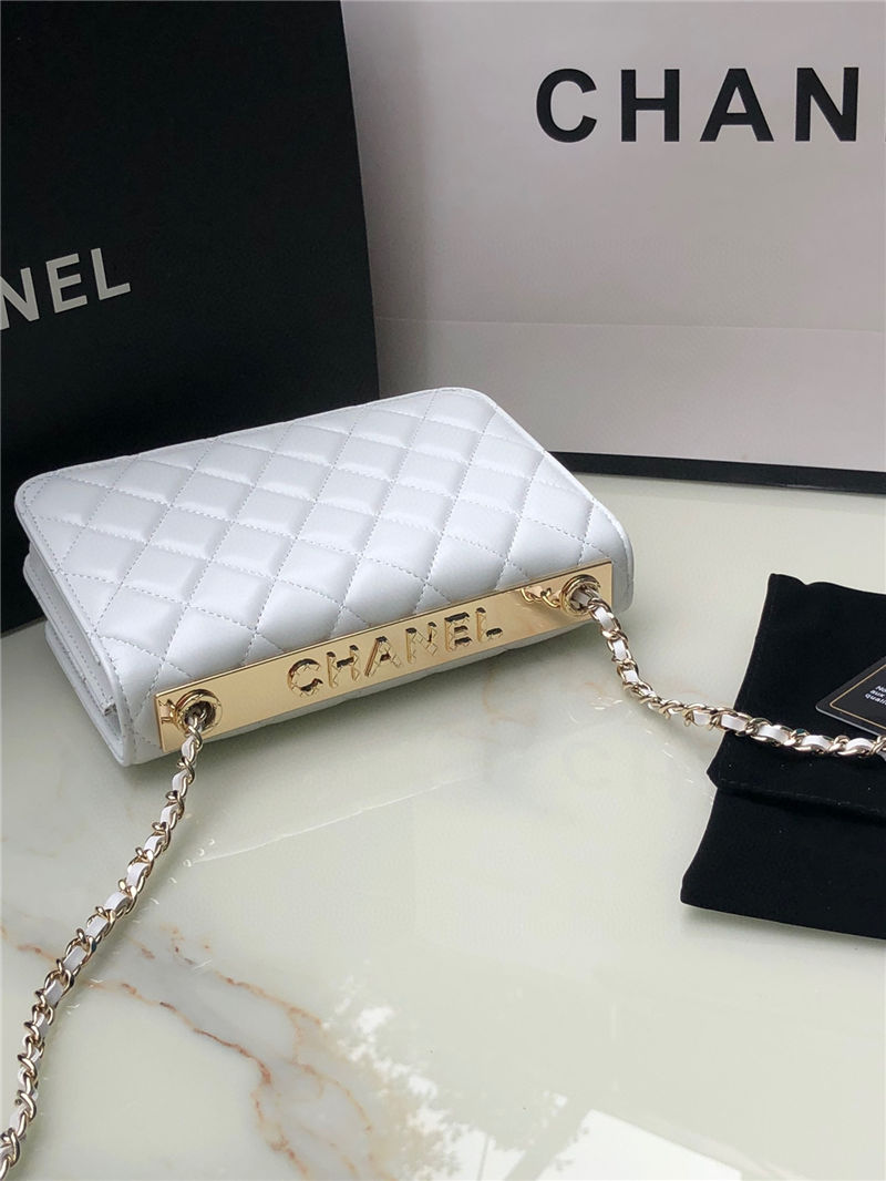 Chanel WALLET ON CHAIN AP2897 Lambskin & Gold-Tone Metal AP2897 White A