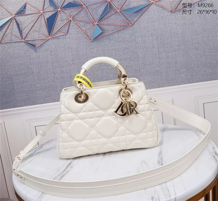 LADY 95.22 SMALL BAG Cannage Calfskin White High