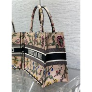 MEDIUM Dior BOOK TOTE Dior Petites Fleurs Embroidery Natural High