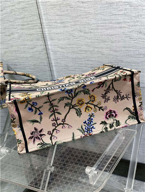 LARGE Dior BOOK TOTE Dior Petites Fleurs Embroidery Natural High