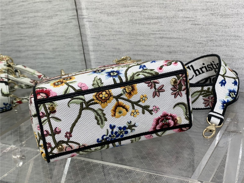 MEDIUM LADY D-LITE BAG Dior Petites Fleurs Embroidery White High