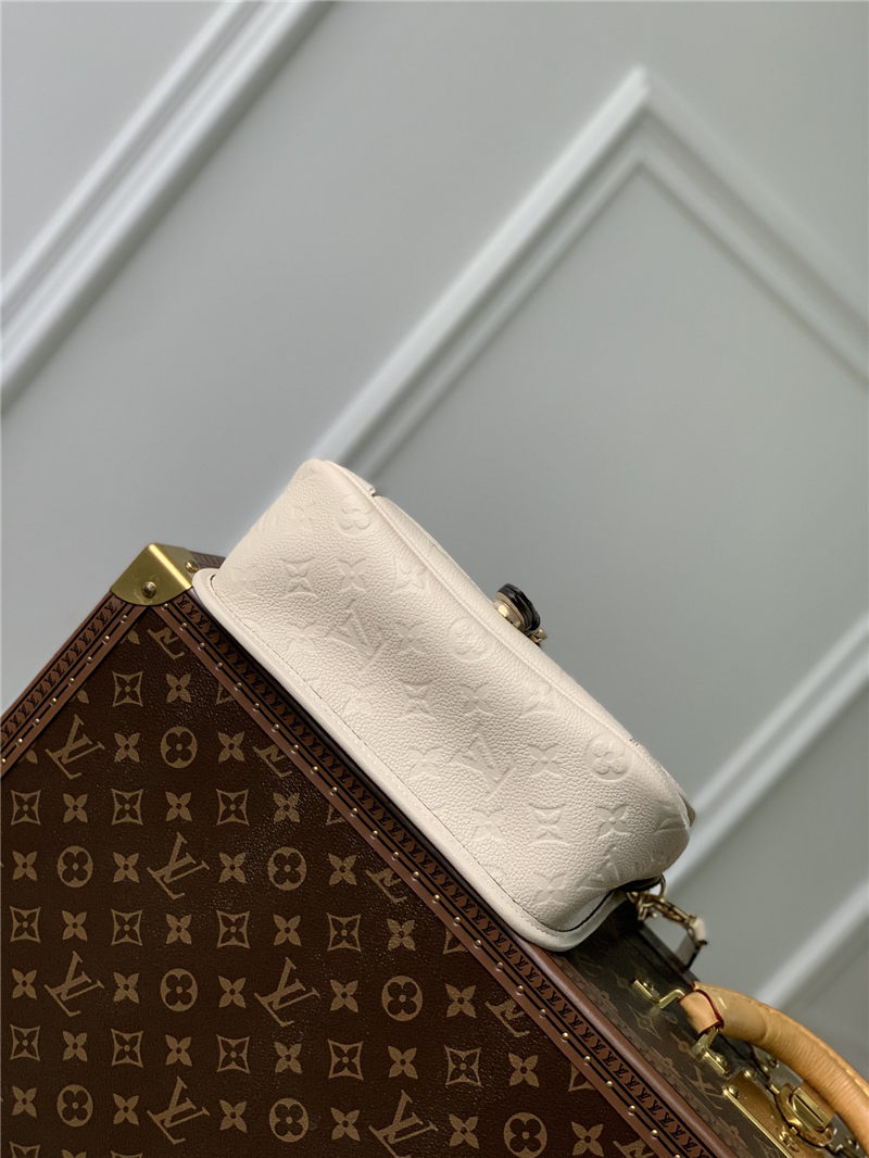 Louis Vuitton DIANE Bag Embossed supple grained cowhide leather M46388 High