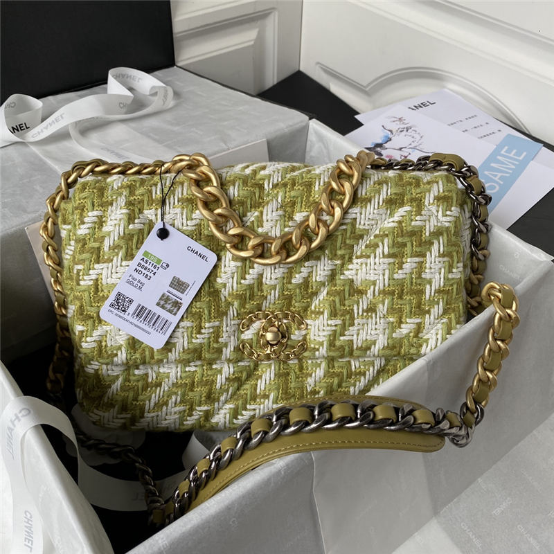 Large Chanel 19 Flap Bag Tweed Gold-Tone Green High