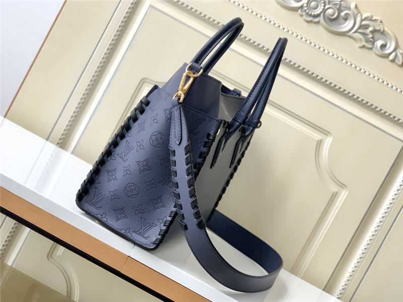 Louis Vuitton ON MY SIDE MM Calf leather and perforated calf leather M21569 Navy Blue High