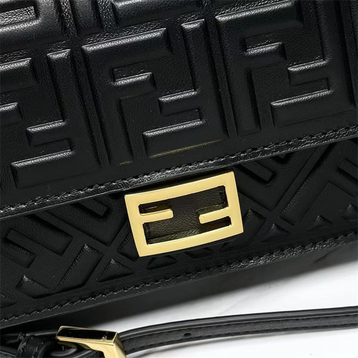 Fendi Wallet On Chain Baguette Nappa Leather Black High