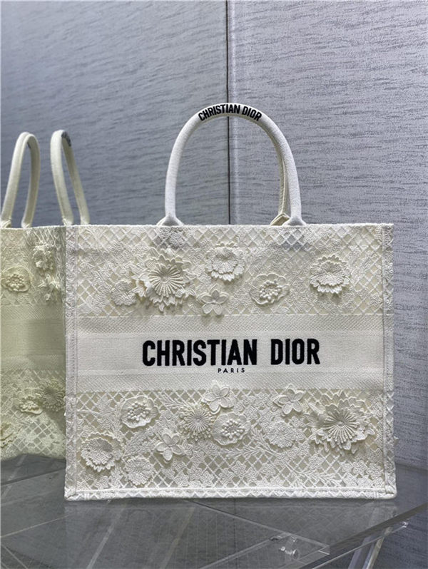 LARGE Dior BOOK TOTE Embroidered with 3D Flowers White High