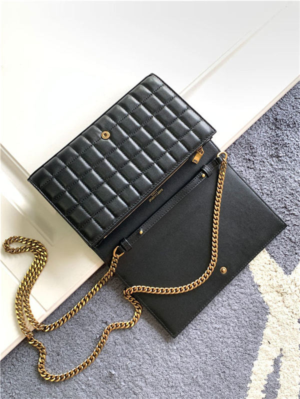 CASSANDRE MATELASSÉ CARRÉ CHAIN WALLET IN QUILTED LEATHER High