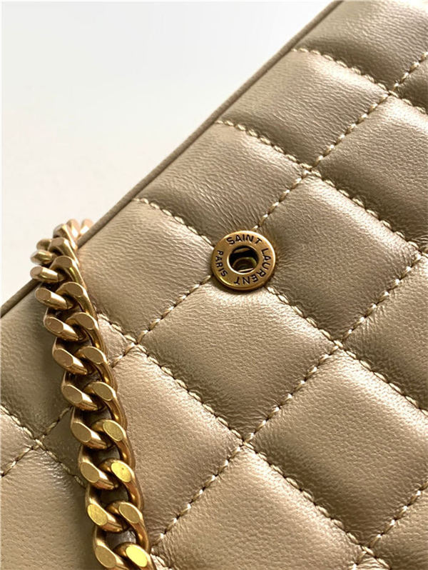 CASSANDRE MATELASSÉ CARRÉ CHAIN WALLET IN QUILTED LEATHER High