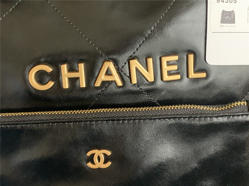 Chanel 22 SMALL HANDBAG Shiny Calfskin & Gold-Tone Metal AS3260 Black High