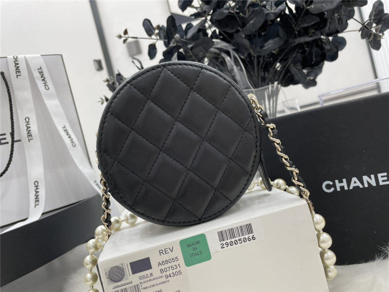 Chanel CLUTCH WITH CHAIN Lambskin Imitation Pearls & Gold-Tone Metal Black High