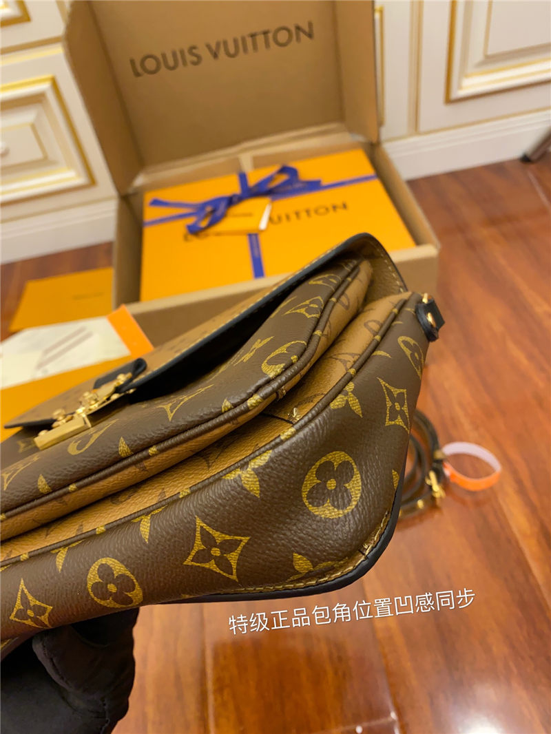 Louis Vuitton POCHETTE MÉTIS Bag Reverse Monogram M44876 Top