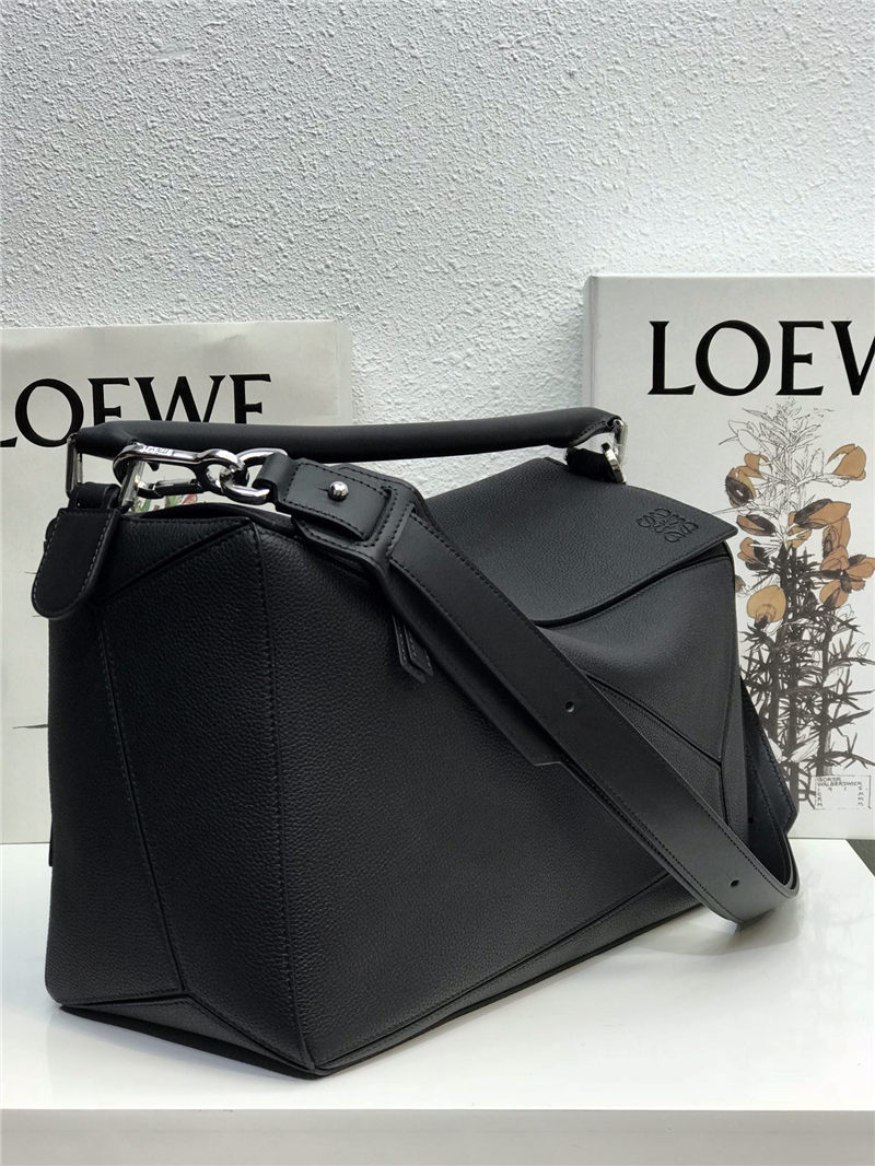 Large Puzzle bag in grained calfskin Black High