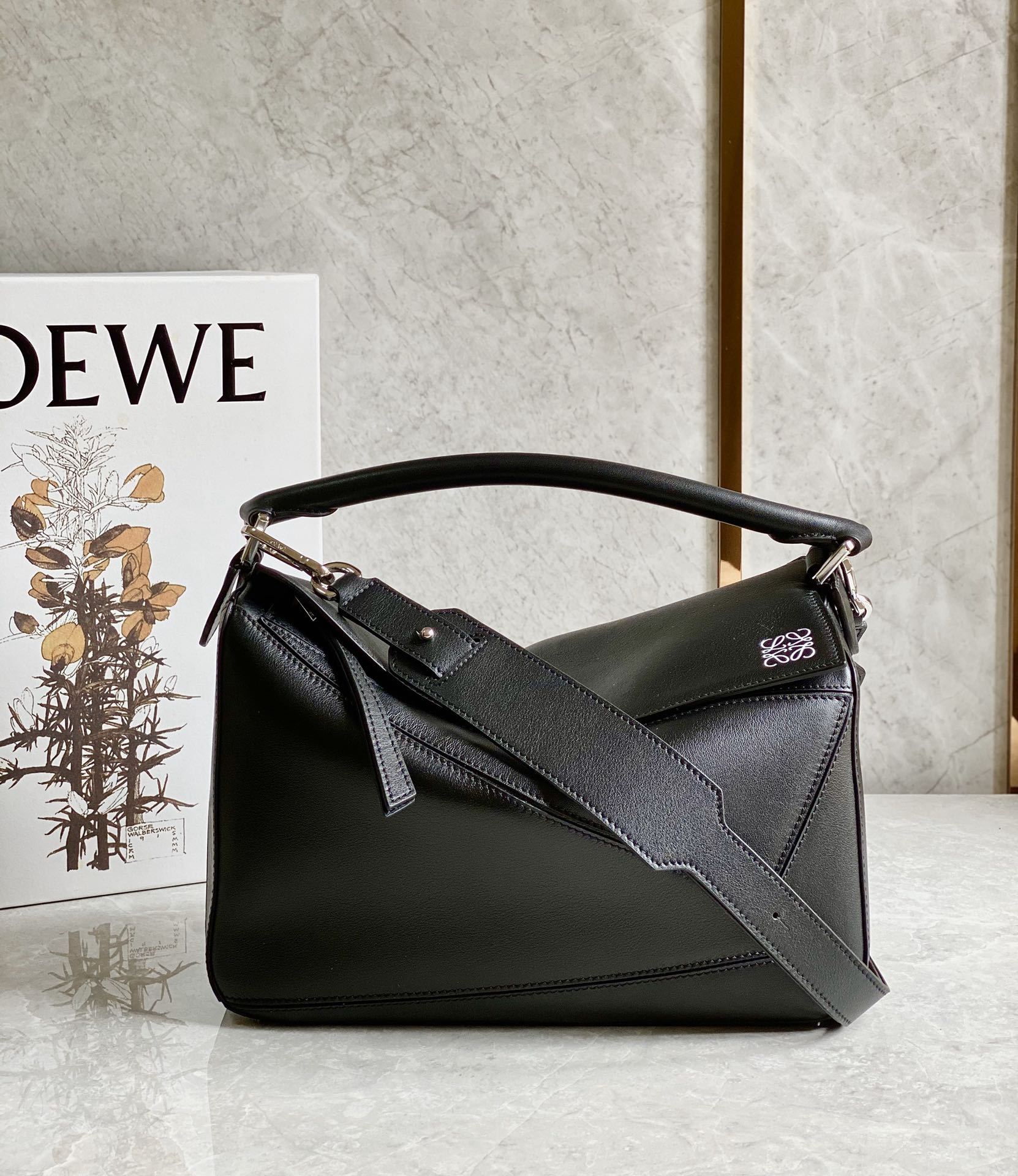 Puzzle bag 29cm in classic calfskin Black High