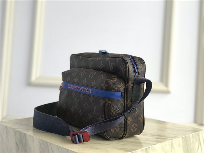 Louis Vuitton Messenger PM Monogram M43843 High