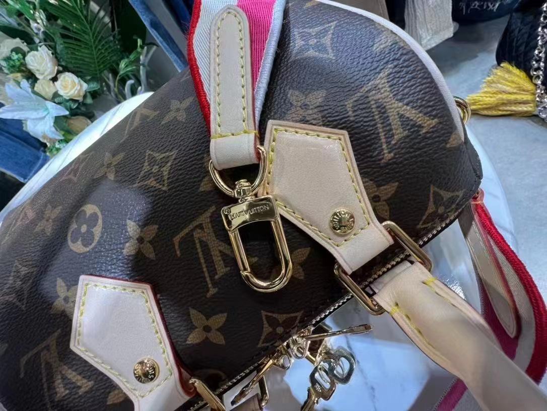 Louis Vuitton SPEEDY BANDOULIÈRE 20 Monogram M45948 High