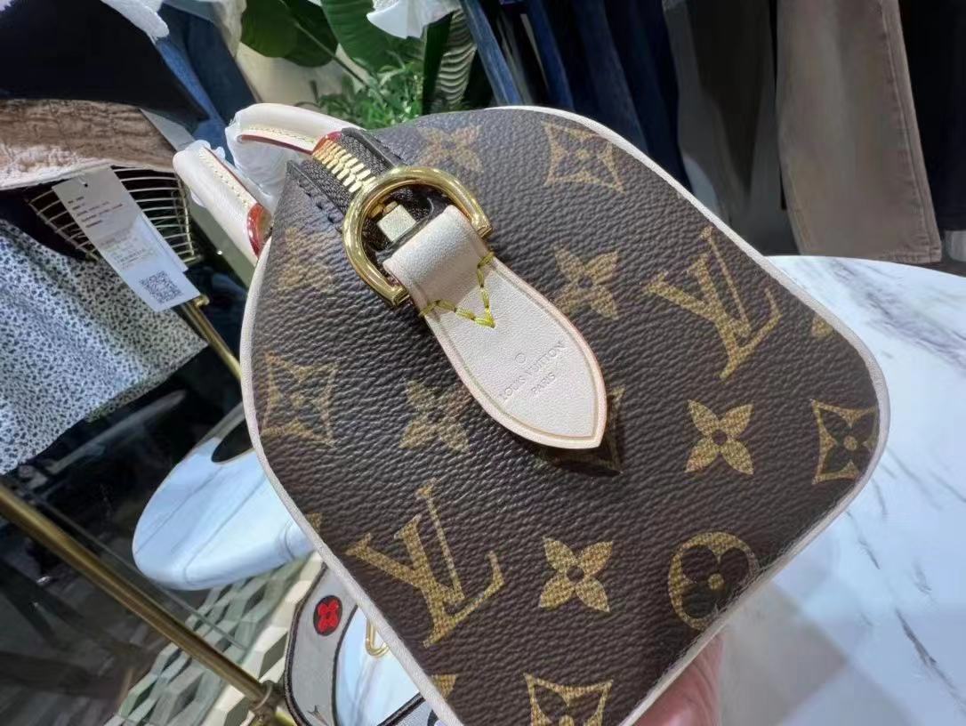 Louis Vuitton SPEEDY BANDOULIÈRE 20 Monogram M45948 High