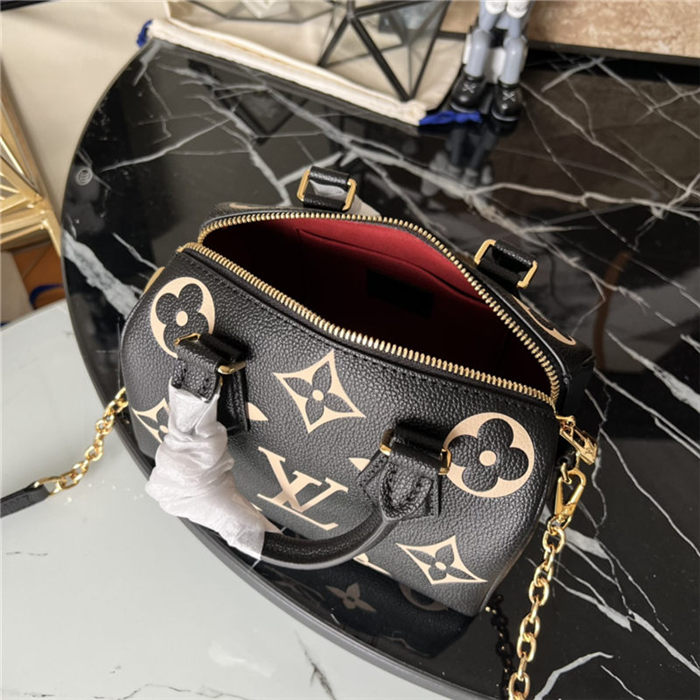 Louis Vuitton SPEEDY BANDOULIÈRE 20 Embossed grained cowhide leather M58953 High