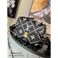 Louis Vuitton POCHETTE MÉTIS Embroidered embossed supple grained cowhide leather Black M46028 High